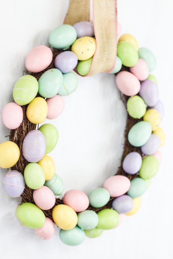 DIY Easter Egg Wreath Ideas Easter Eggs
