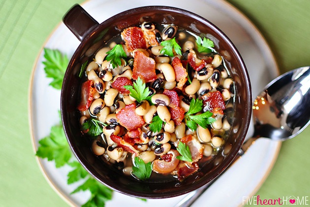 Black-Eyed-Peas-with-Bacon-for-New-Years-by-Five-Heart-Home_700pxAerial