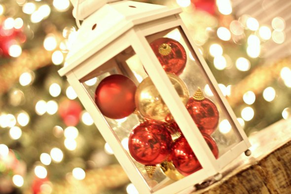 bokeh christmas tree lights ornaments