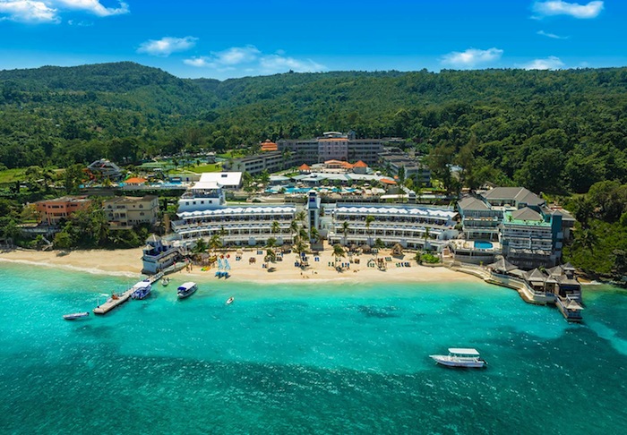 JAMAICA'S ALL INCLUSIVE BEACHES RESORT OCHO RIOS - TRAVEL REVIEW